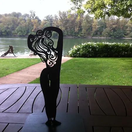 Couette-café Garonnella