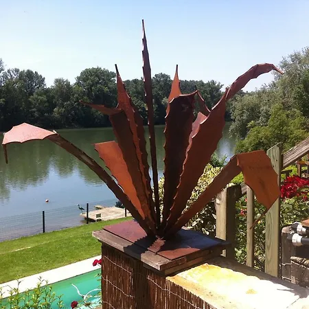 Couette-café Garonnella 4*