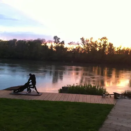 Garonnella Couette-café