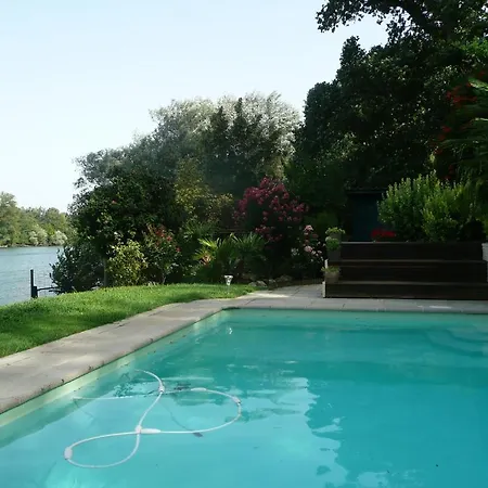 Garonnella Bed and breakfast 4*